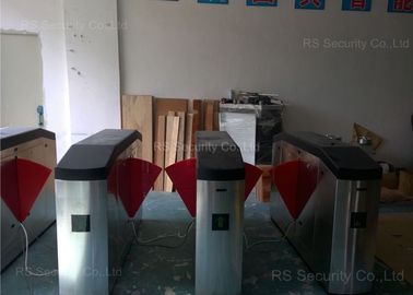 مترو الذكية الأحمر الجناح أقفال الباب أربع قنوات المرور مع الأشعة تحت الحمراء التحكم الاستشعار