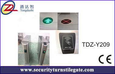 الباركود نظام التذاكر ثنائي الاتجاه رفرف حاجز بوابة RFID الباب الدوار للمتحف